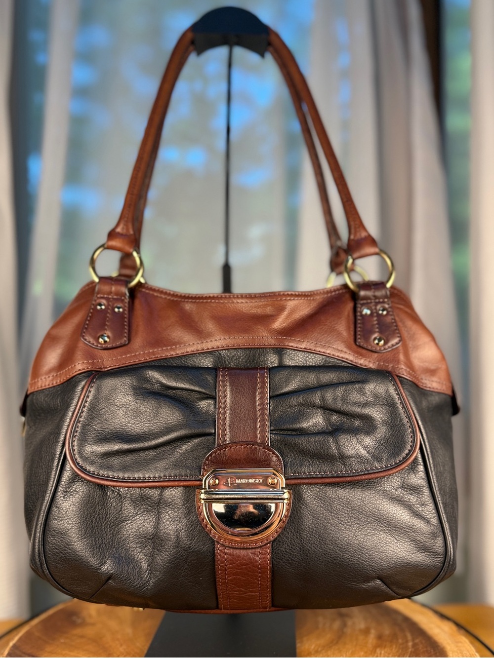 b. makowsky Black & Brown Leather Shoulder Bag Gold Hardware Vintage EUC